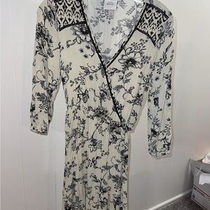 Knox Rose Black and White Floral Dress